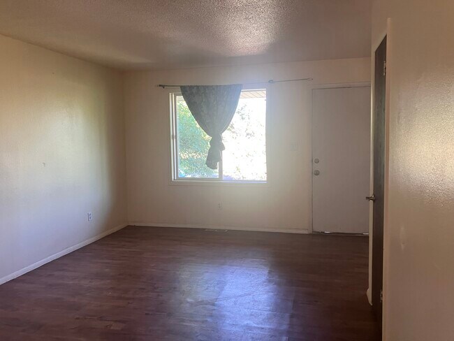 Foto del edificio - 1357 N 17th St
