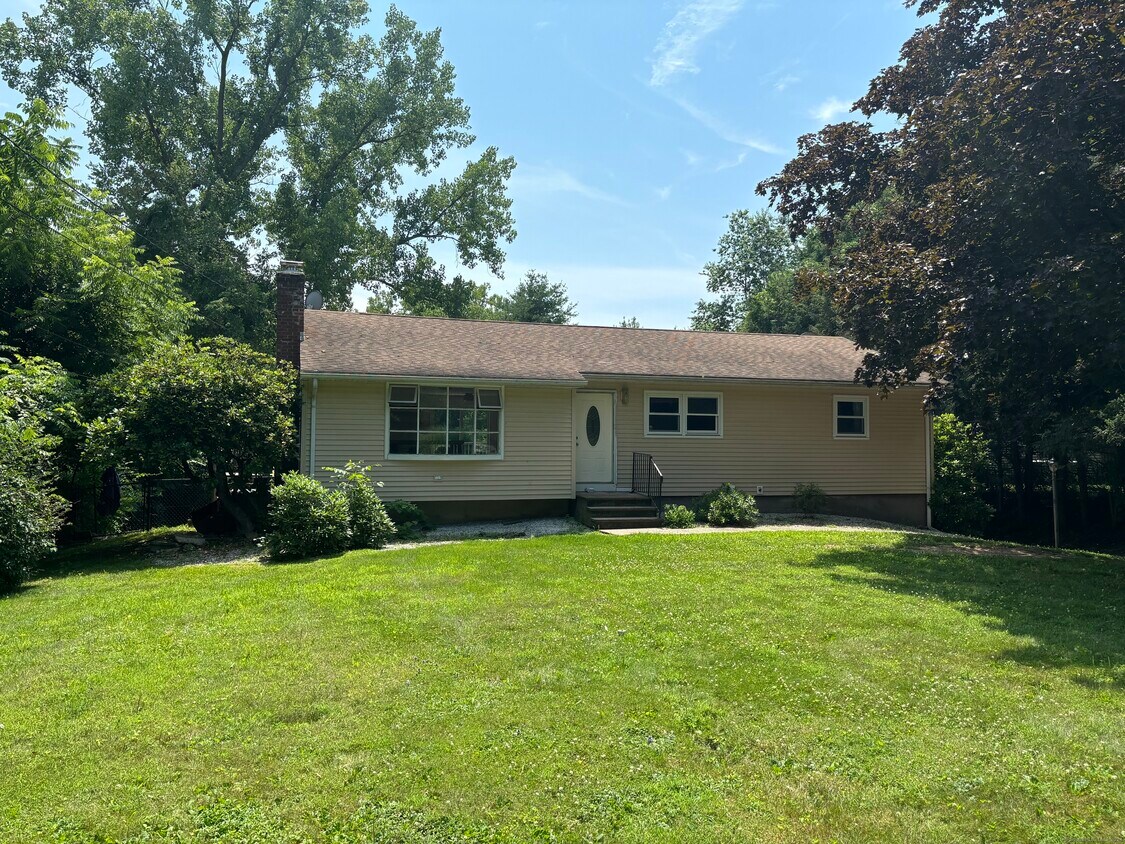 Foto principal - 155 Park Dr