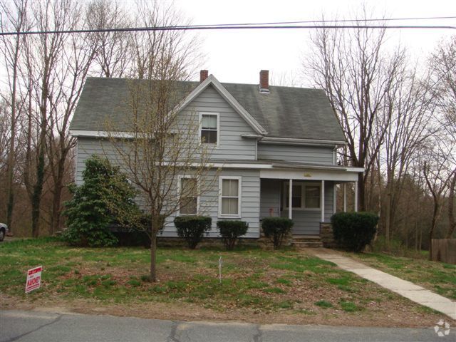 Building Photo - 113 Worcester St