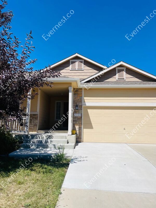 Building Photo - 2300 Woodbury Ln
