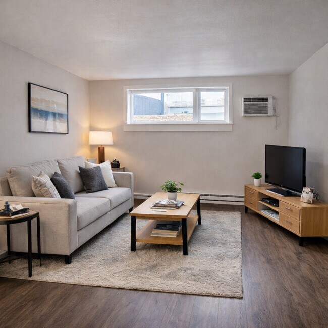 Foto del edificio - 1312 E Wilson Ave