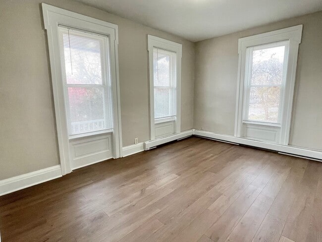 Foto del edificio - 404 Mountain St