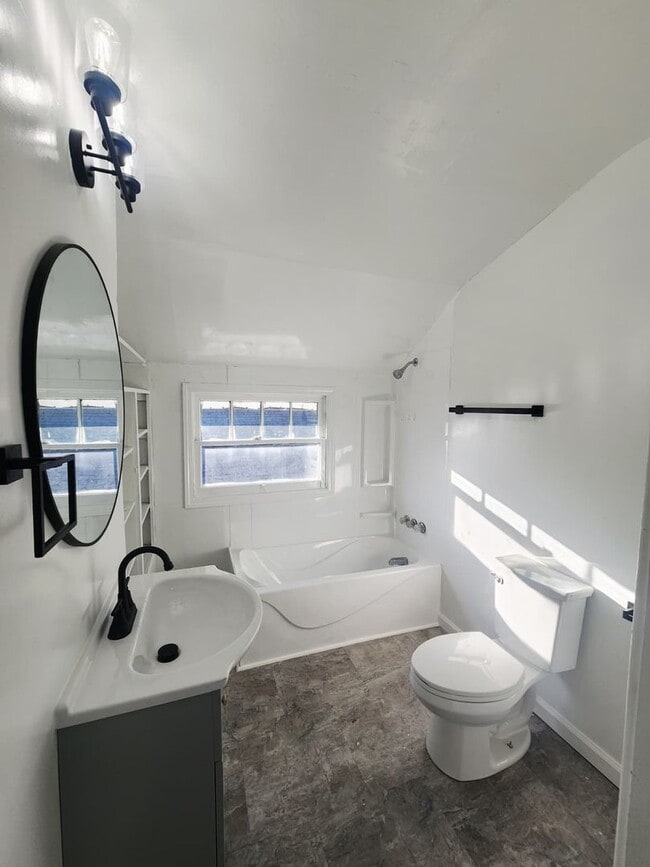 Foto del edificio - 426 Hazel Ave