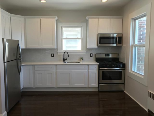 Foto principal - 244 Beach 123Rd St