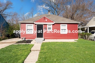 Building Photo - 3046 N Temple Ave