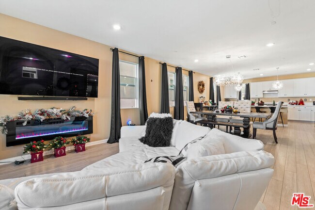 Foto del edificio - 720 Grace Ave