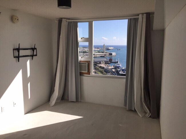 Foto del edificio - For Rent - 215 North King St. #2205