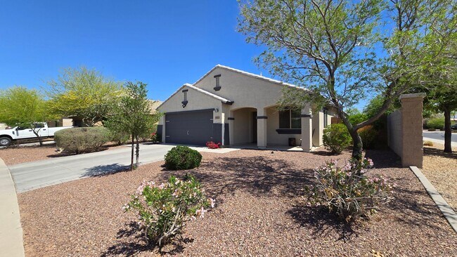 Foto del edificio - Beautifully updated home in Las Brisas Community of Goodyear!