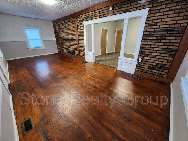Building Photo - 1655 2nd Ave