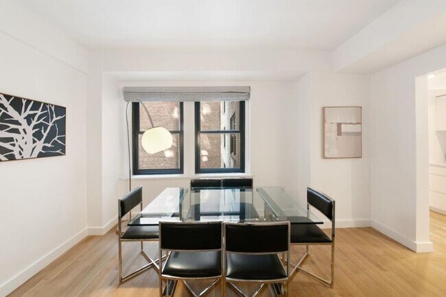 Foto del edificio - 1 bedroom in NEW YORK NY 10019