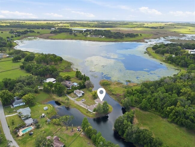 Foto del edificio - 36740 Shore Dr