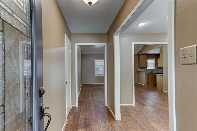 Foto del edificio - 6003 Duxbury St