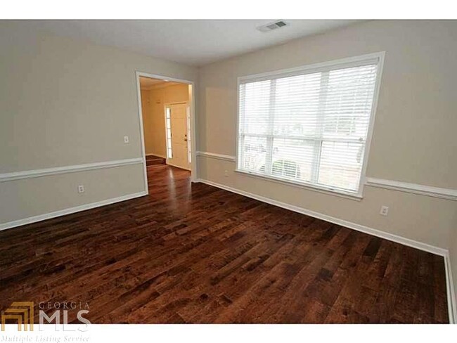 Building Photo - 3715 Lakeheath Dr