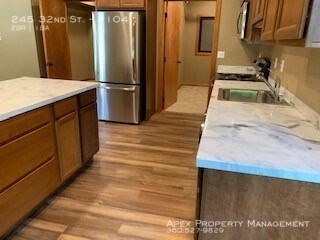 Foto del edificio - 245 32nd St