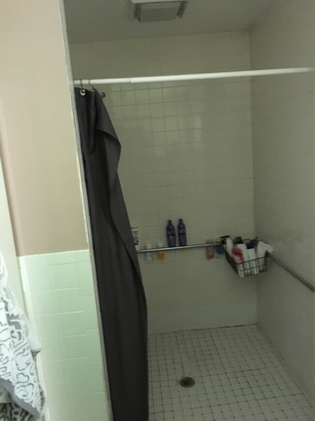 115 Plattsville Rd, Bridgeport, CT 06606 House for Rent in Bridgeport