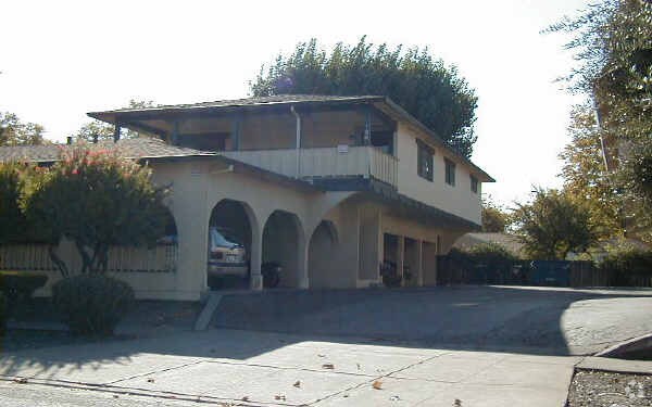 Building Photo - 422 Washington Blvd