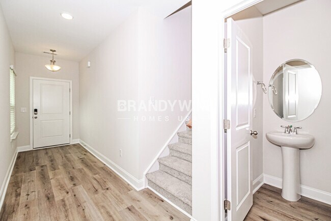 Foto del edificio - 1032 Wildflower Dr