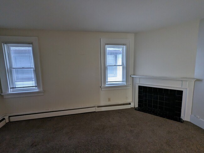 Foto del edificio - 608 Elmwood Ave