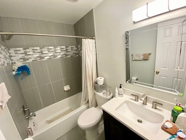 Foto del edificio - 8905 91st Pl