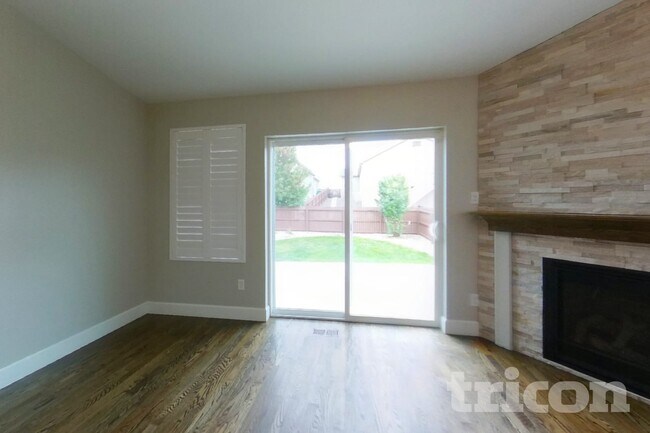 Foto del edificio - 10973 Echo Canyon Dr