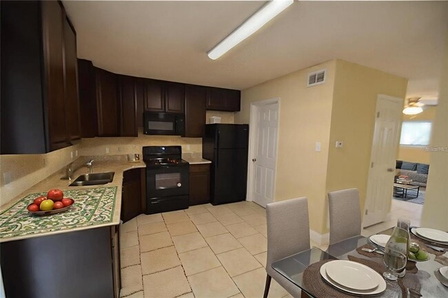 Building Photo - 1835 Warringwood Dr