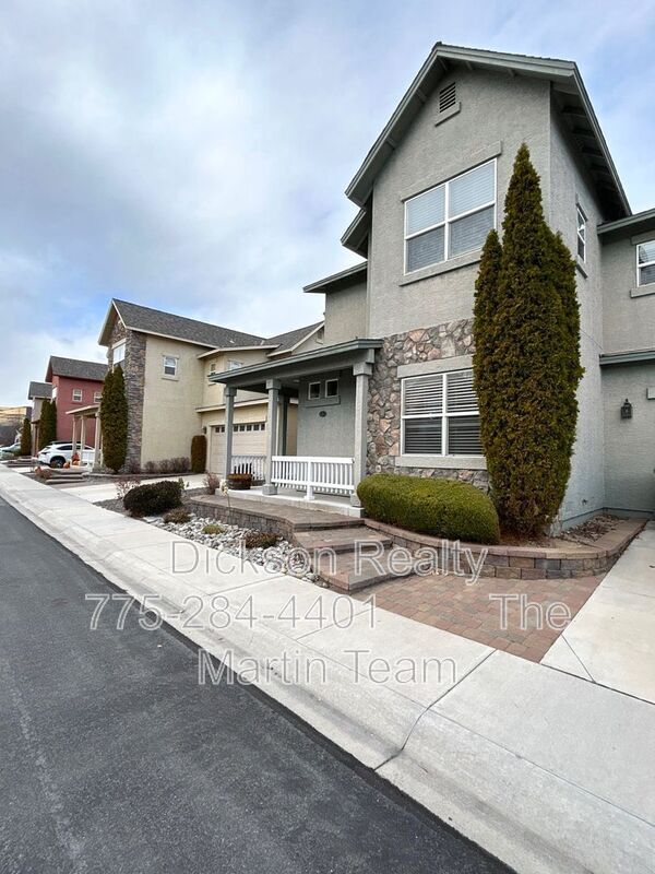 Foto del edificio - 1018 Floral Ridge Way