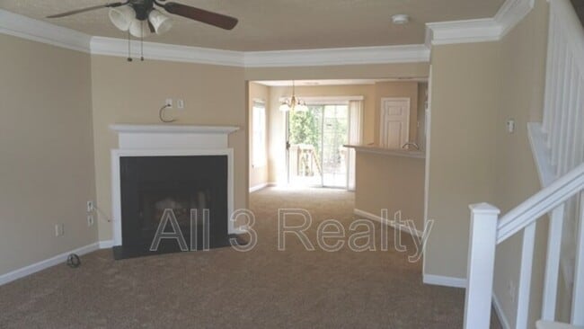 Foto del edificio - 5705 Hampton Ct