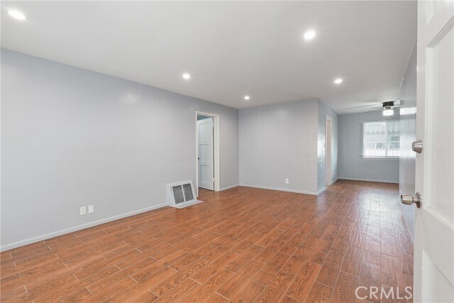 Foto del edificio - 5334 Cleon Ave