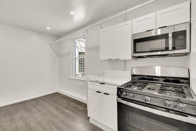 Photo - 810 Otis Pl NW (Washington, DC) Apartment