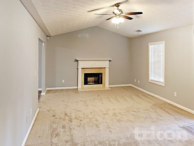 Building Photo - 140 Oak Meadows Dr