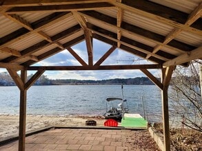 Building Photo - 9 Sheila Rd Building Photo - 9 Sheila Rd