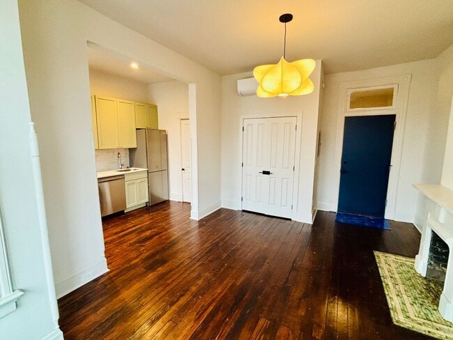 Photo - Urban Studio Apartment