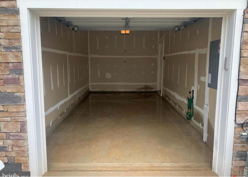 Building Photo - 1809 Kellington Ct