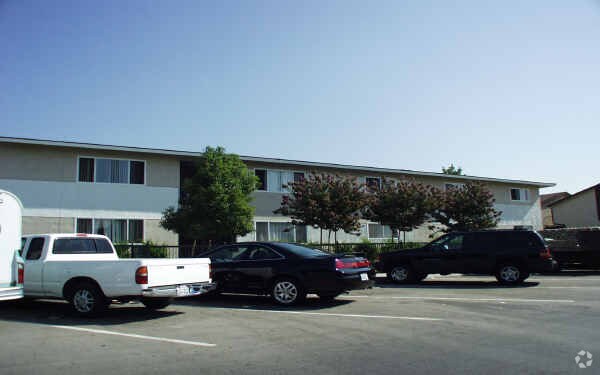 Foto del edificio - 1336 W Stoneridge Ct.