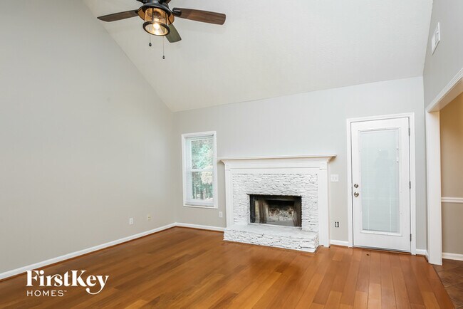 Building Photo - 2975 Emerald Springs Dr