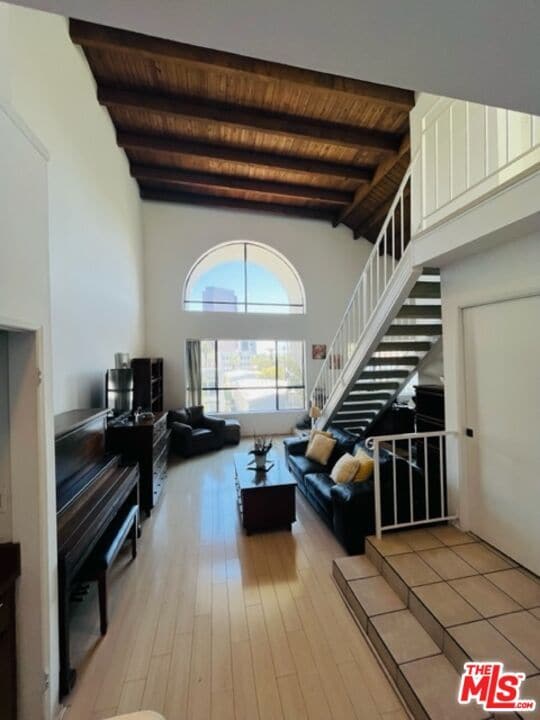 Building Photo - 221 S Gale Dr