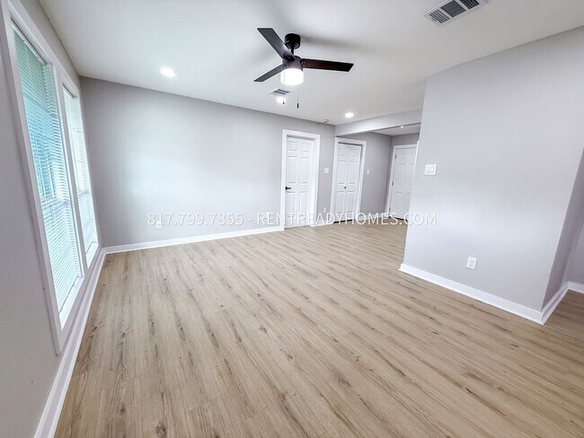 Foto del edificio - 5119 Idaho St