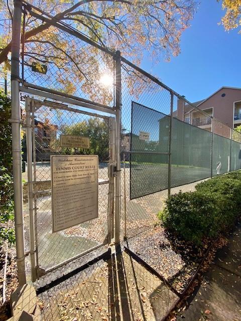 Foto del edificio - 10811 Richmond Ave