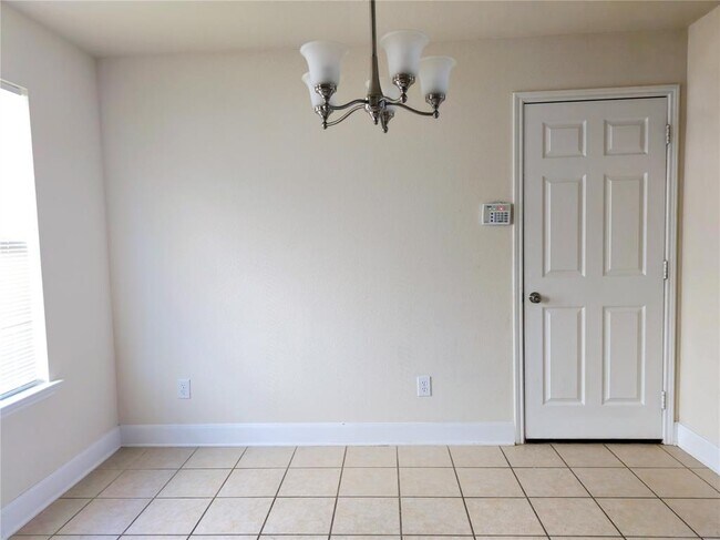 Building Photo - 13427 Lauren Forest Ln