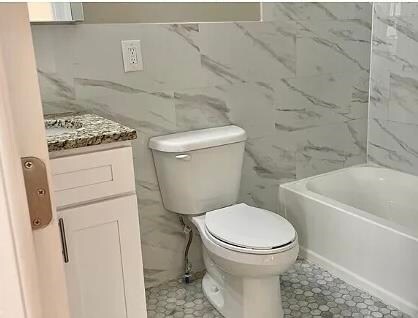 Foto del edificio - 188 Custer Ave