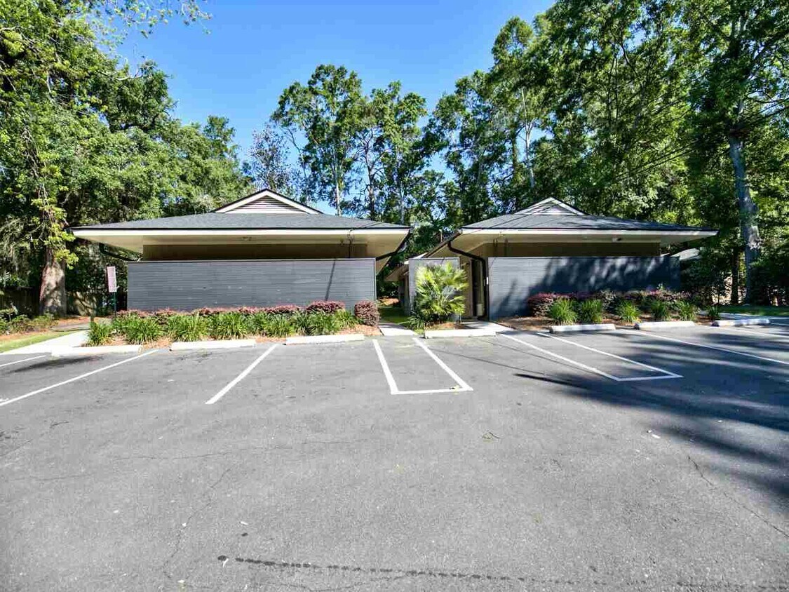 Primary Photo - 574 Miccosukee Rd