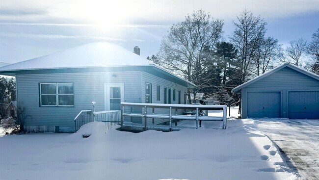 Foto del edificio - 315 3rd Ave E