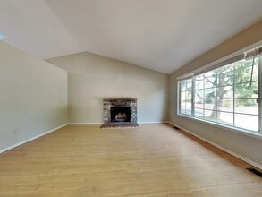 Building Photo - 833 SW 313th Ct