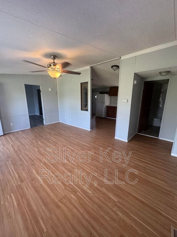 Building Photo - 115 Barnett St