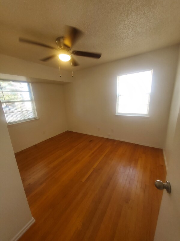 Foto del edificio - 2234 Sussex Dr