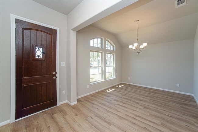 Building Photo - 2926 Grand Hawthorne Rd