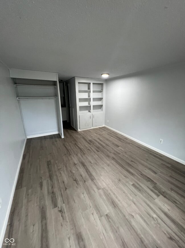 Foto del edificio - 2000 Indianapolis Rd