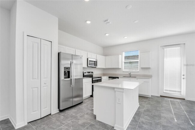 Foto del edificio - 121 Bogey Dr