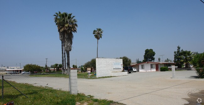 Building Photo - 13931 Elsworth Ave