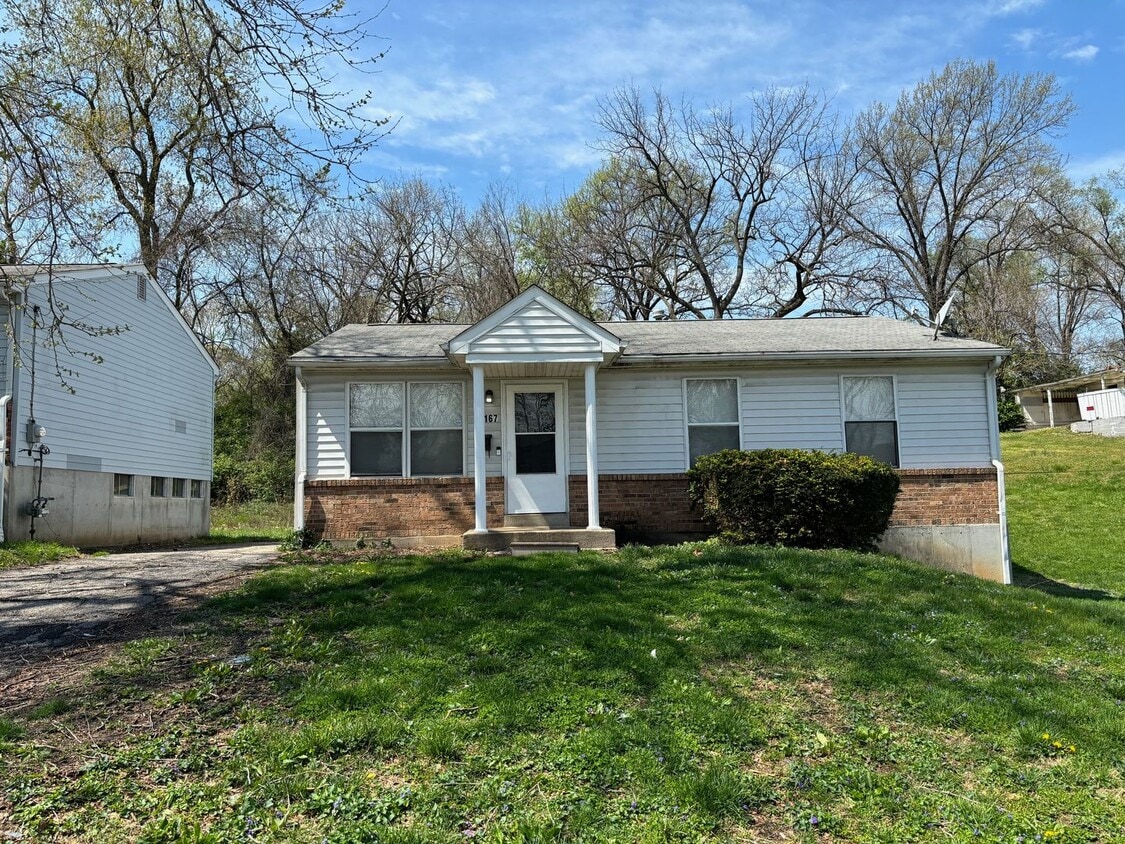 Primary Photo - 3 Bedroom